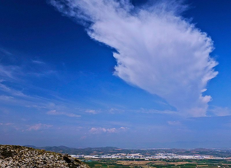 WINDGUST Nube plumosa. Viernes 21-09-2018
